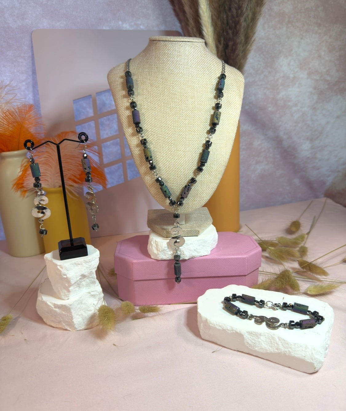 Mittnight Earrings