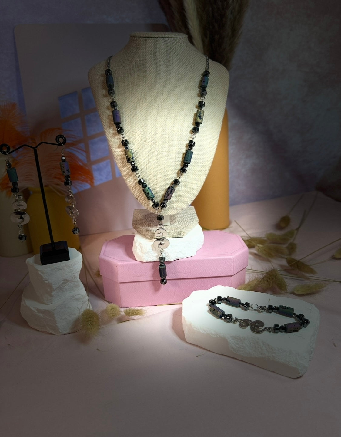 Mittnight Earrings